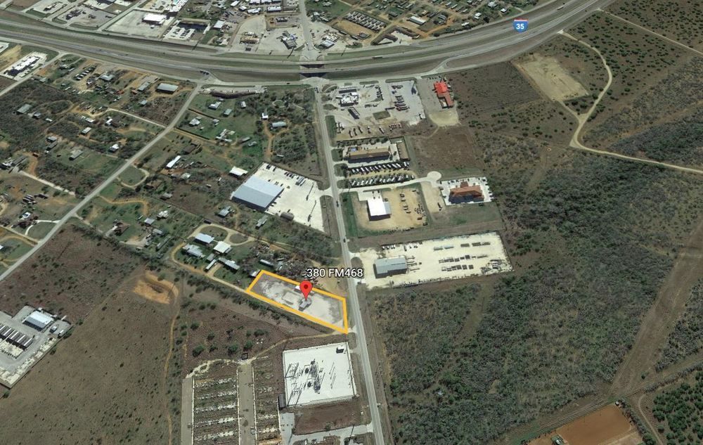 Industrial Yard For Sale or Lease: 380 FM 468, Cotulla, TX 78014